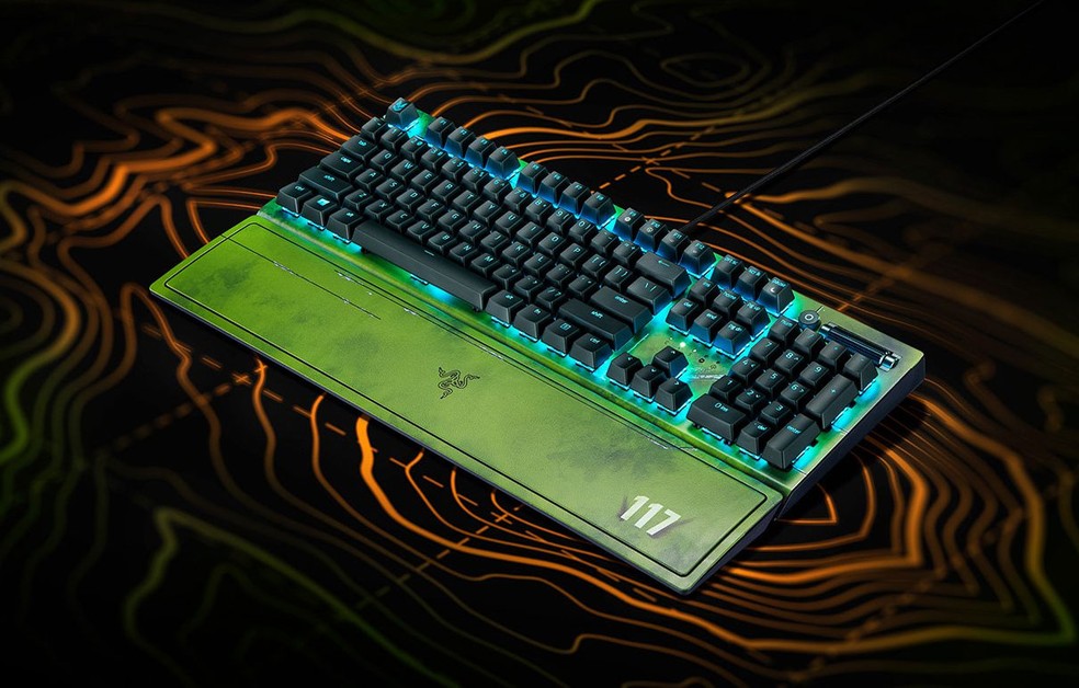 Teclado Razer Blackwidow V3 também tem versão do game Halo Infinite — Foto: Divulgação/Razer