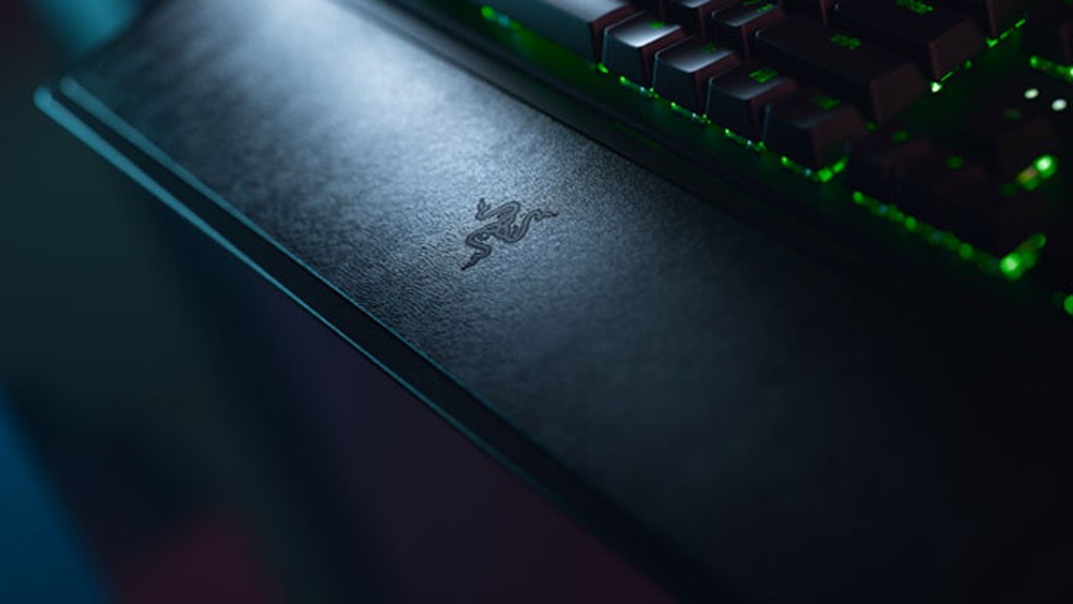 Razer Blackwidow V3 já vem com apoio para o pulso — Foto: Divulgação/Razer